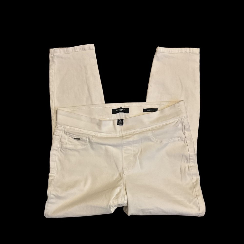 Nine West White Pull on Skinny Jeans